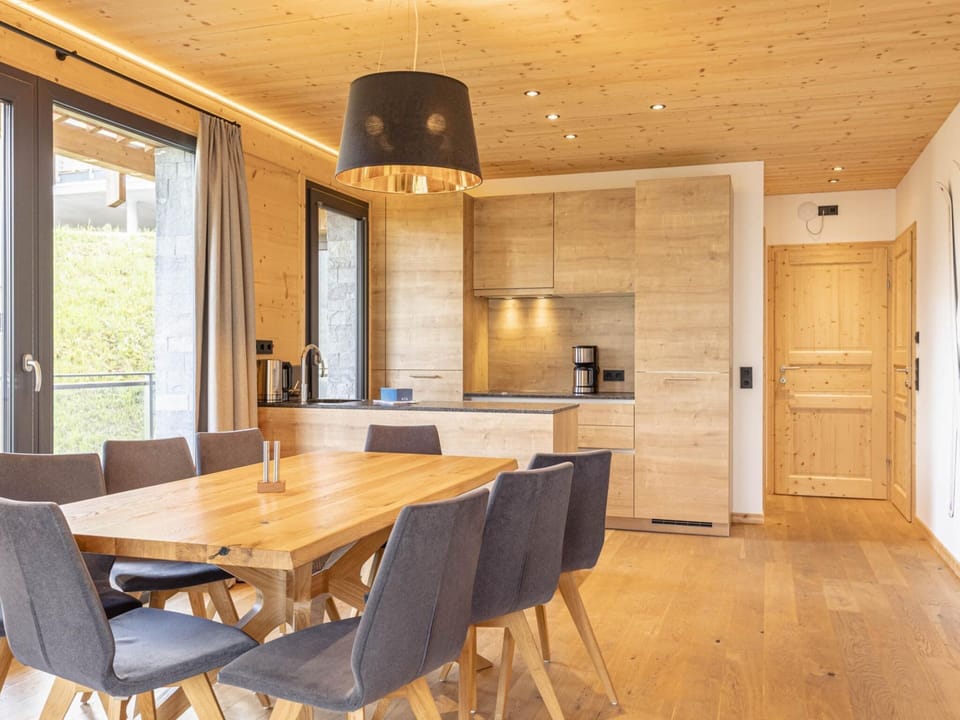 Apartment | Dining