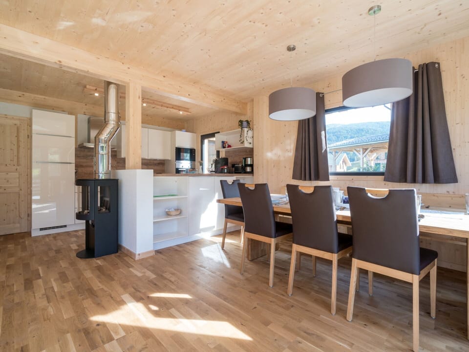 Chalet | Dining