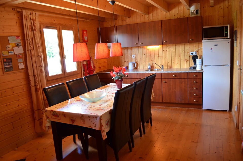 Chalet | Dining