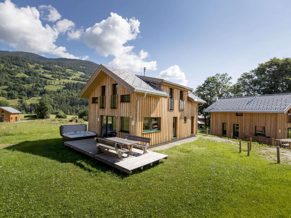 Chalet | Property grounds