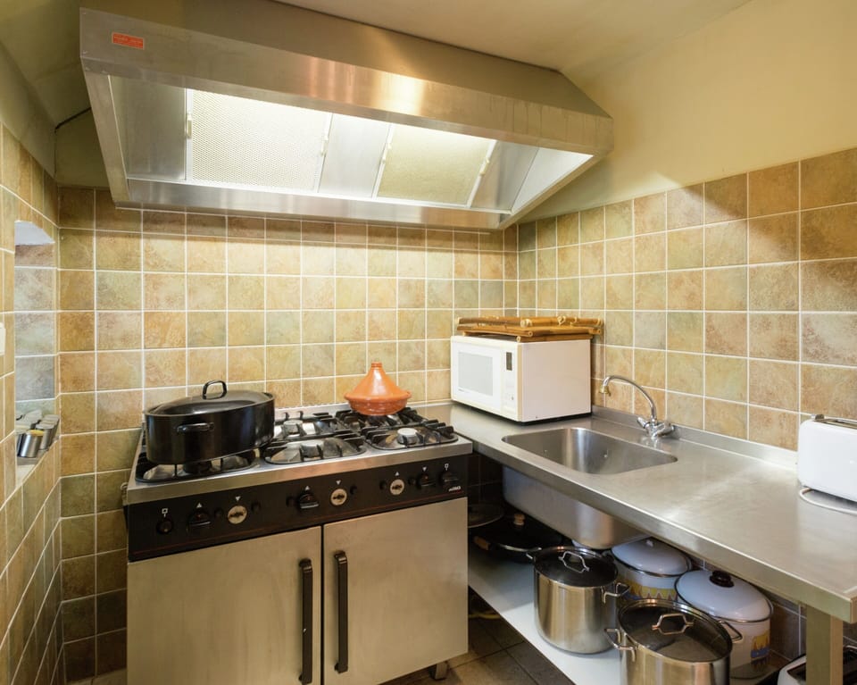 House | Private kitchen | Coffee/tea maker, microwave, dishwasher, highchair