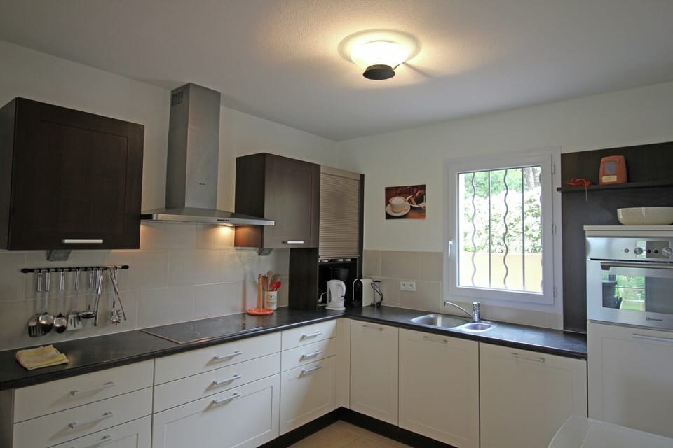 House | Private kitchen | Microwave