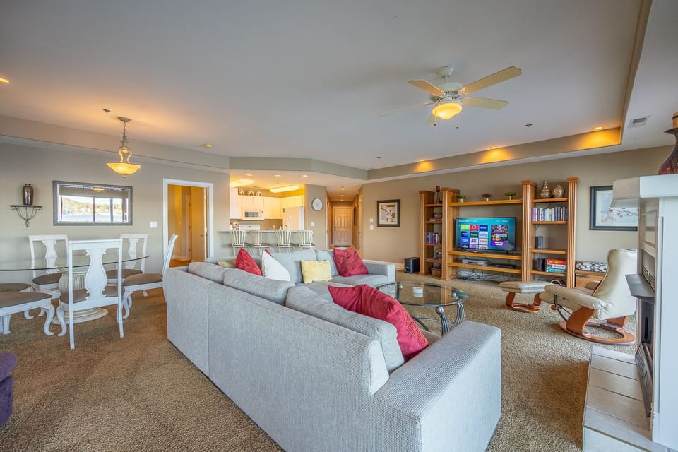 Lakeview living room