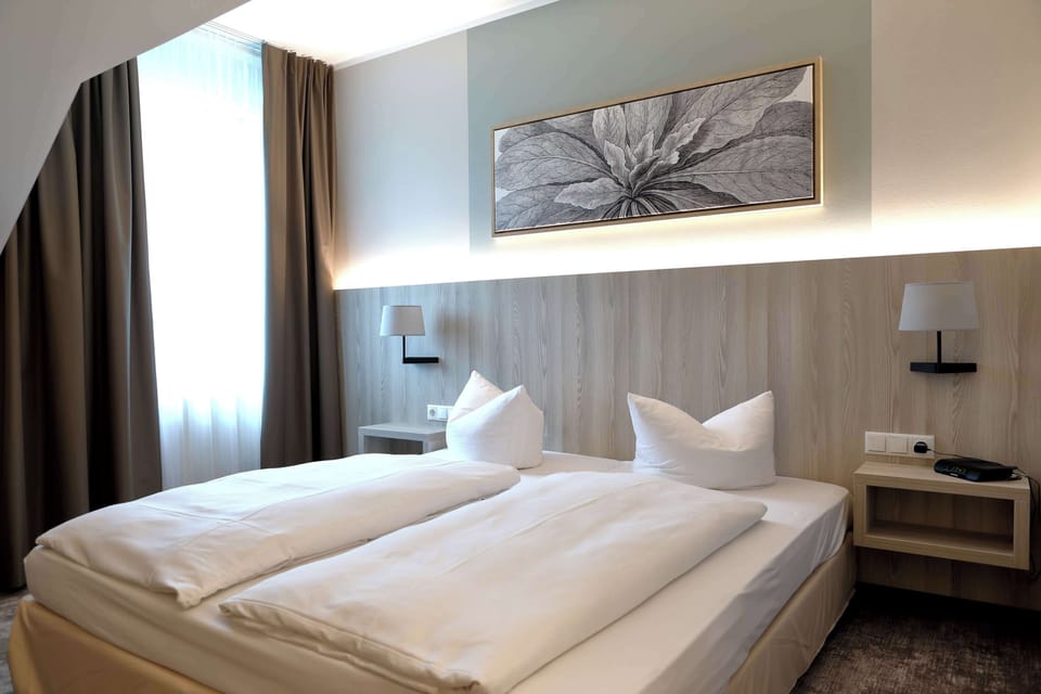 Superior Room, 1 Double Bed | Hypo-allergenic bedding, in-room safe, individually furnished, desk
