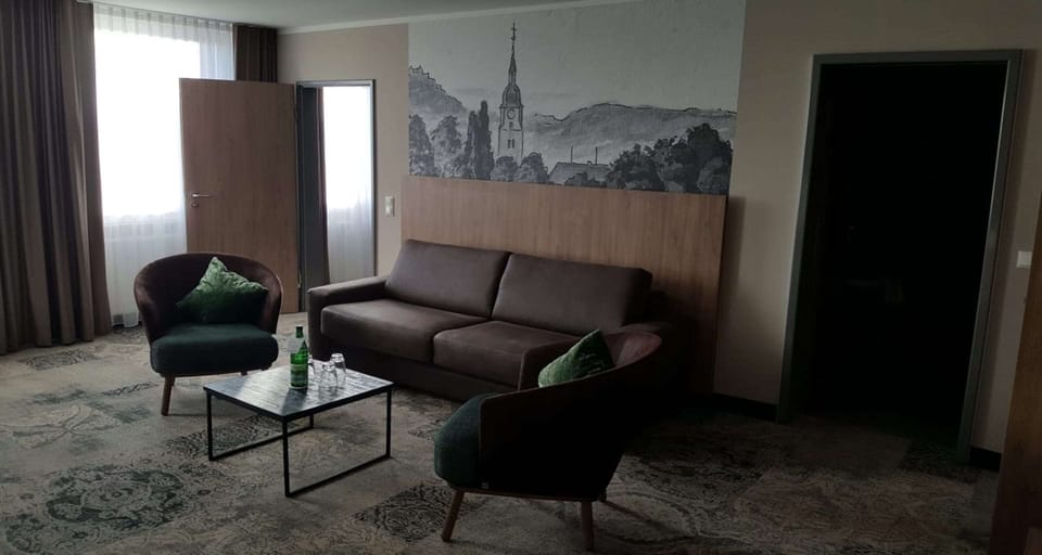 Suite, 1 Double Bed, Bathtub (Separate Living Room) | Hypo-allergenic bedding available, in-room safe, desk, laptop workspace