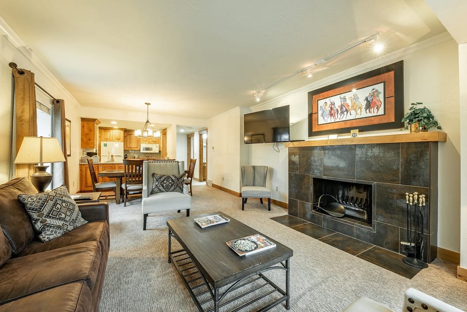 Living / Dining / Kitchen
