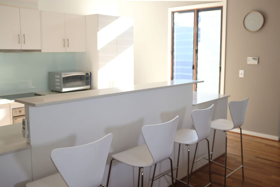 Villa 47, South Shores Resort Normanville - kitchen bar area