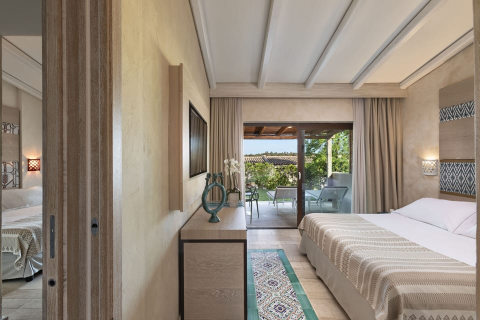 Two-Bedroom Family Room - Kids & Teens Stay Free | Premium bedding, minibar, in-room safe, desk