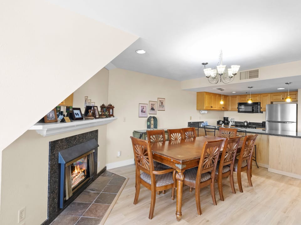 Dining Area / Kitchen