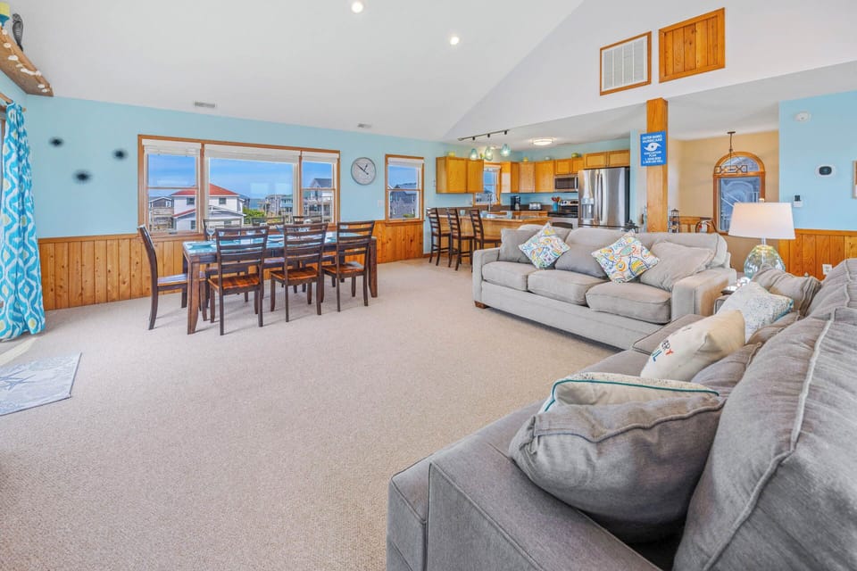 Surf or Sound Realty - 924 - Happy Ours - Great Room -3