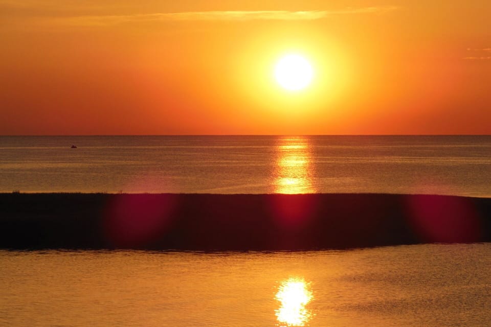 #924 Happy Ours_sunset web