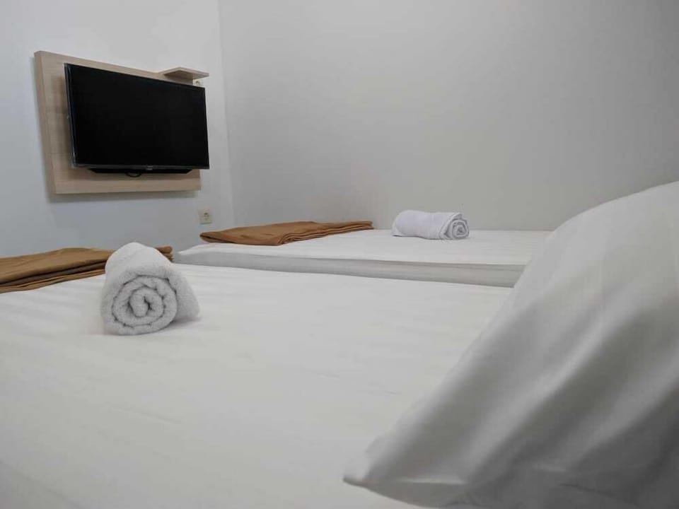 Comfort Twin Room | Desk, laptop workspace, free WiFi