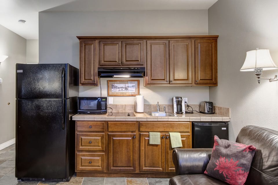 Vacation Rentals in Park City at Prospector Lodge 612: Kitchen