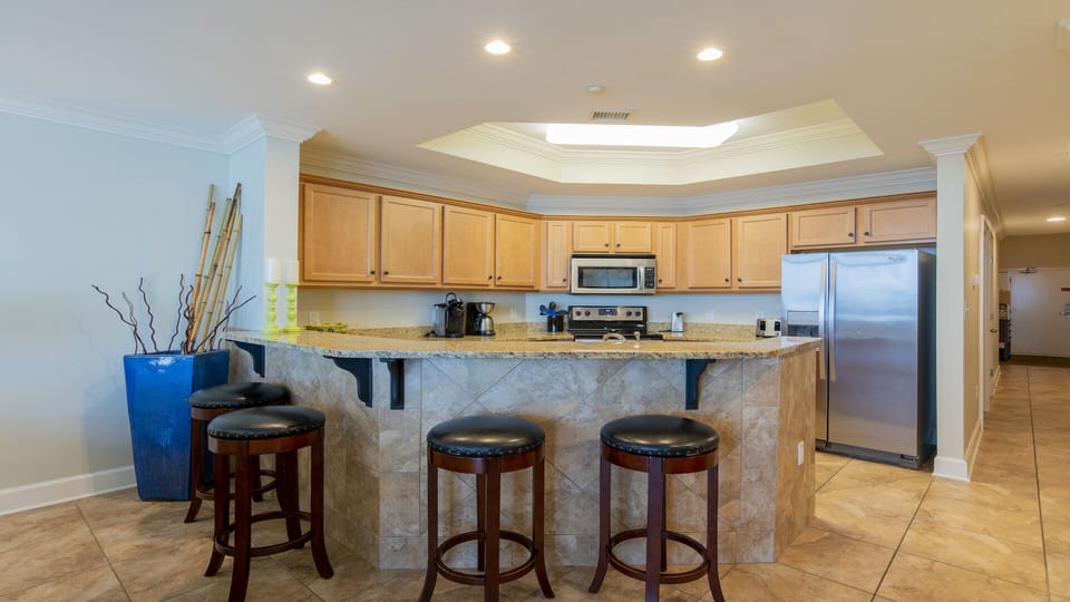 Phoenix West II 2906 Kitchen