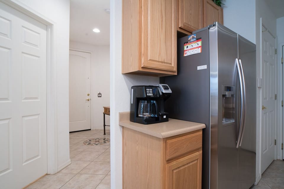 Kitchen is fully stocked, including a Coffee  + single brewing combo. 