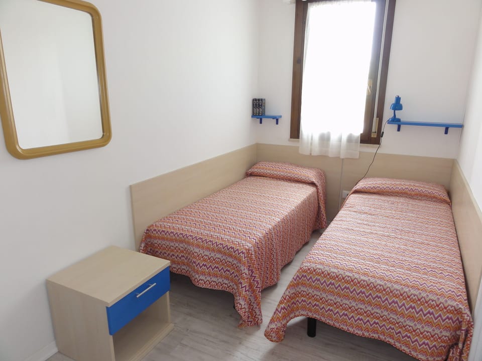 Apartment, 1 Bedroom (A70716) | 1 bedroom, in-room safe, cribs (surcharge)