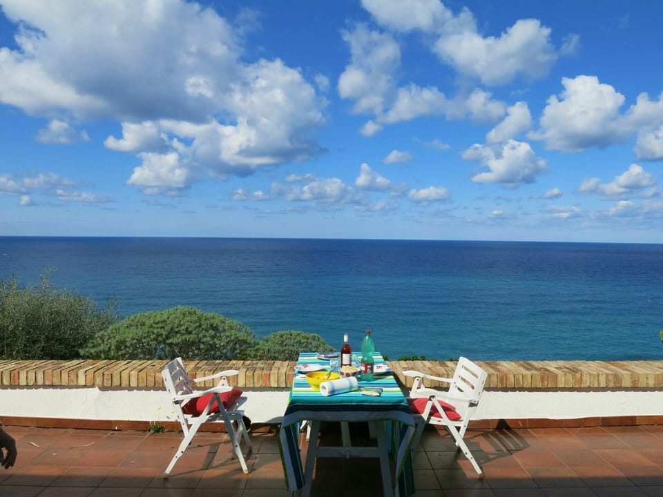 Cloud, Sky, Water, Furniture, Blue, Table, Azure, Shade, Outdoor Furniture, Beach