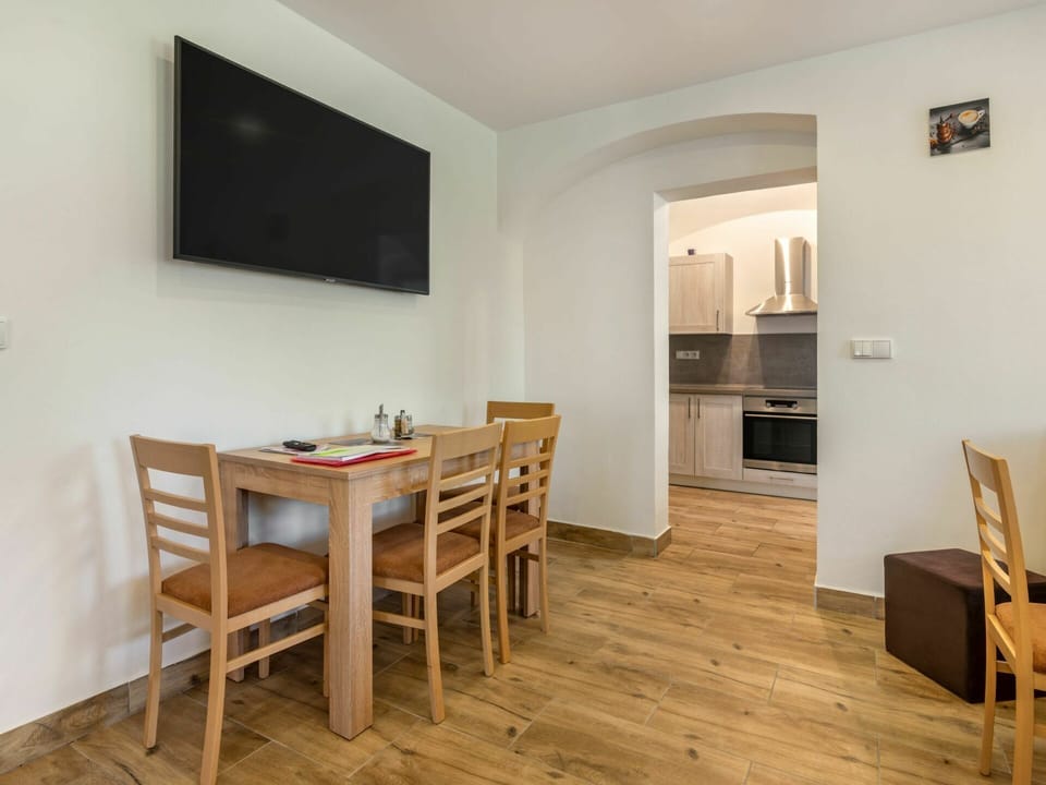 Table, Furniture, Property, Chair, Building, Wood, Interior Design, Lighting, Architecture, Kitchen & Dining Room Table