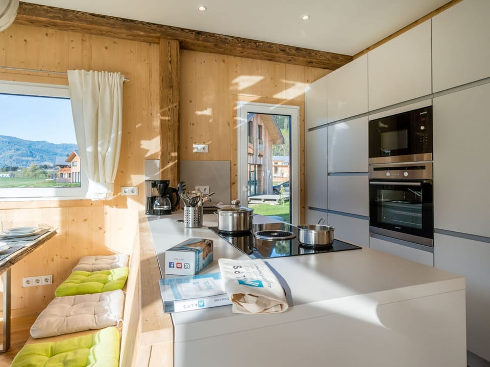 Chalet | Private kitchen | Highchair