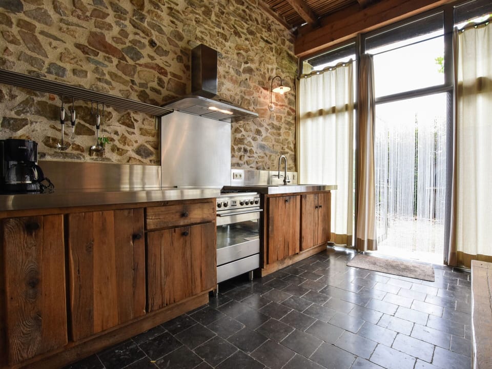 House | Private kitchen | Fridge, stovetop