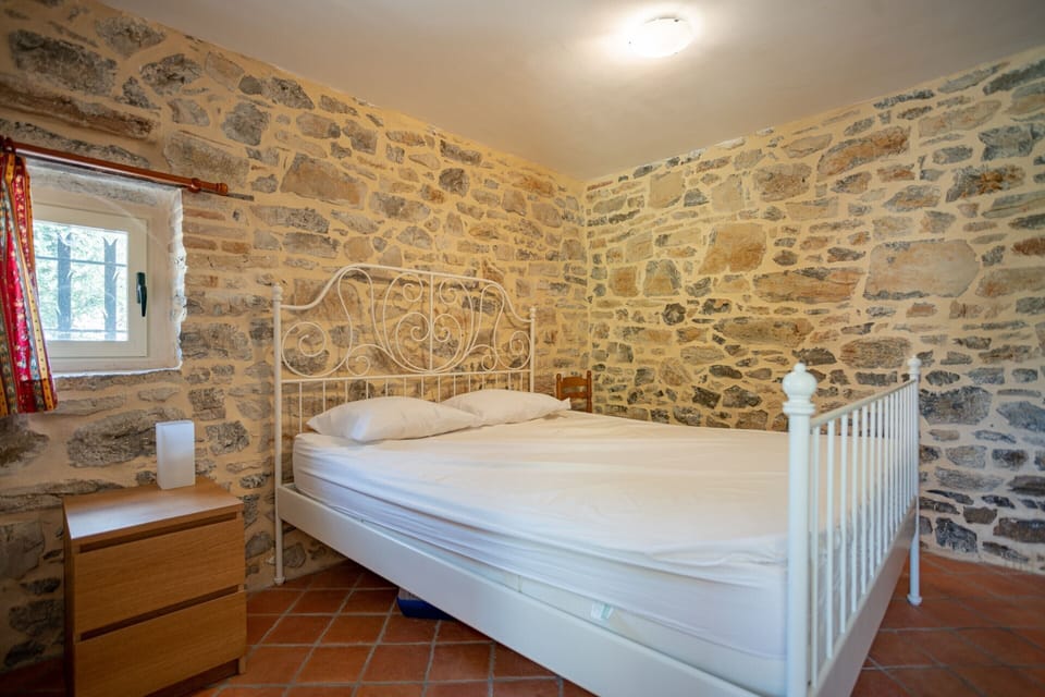 Courry Gem: Pool & Charm House in Occitanie