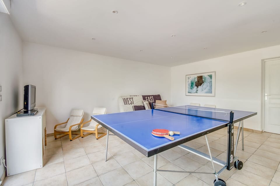 Villa | Game room