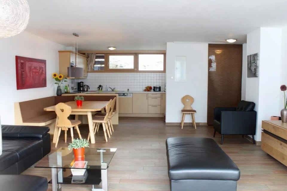 House | Living room
