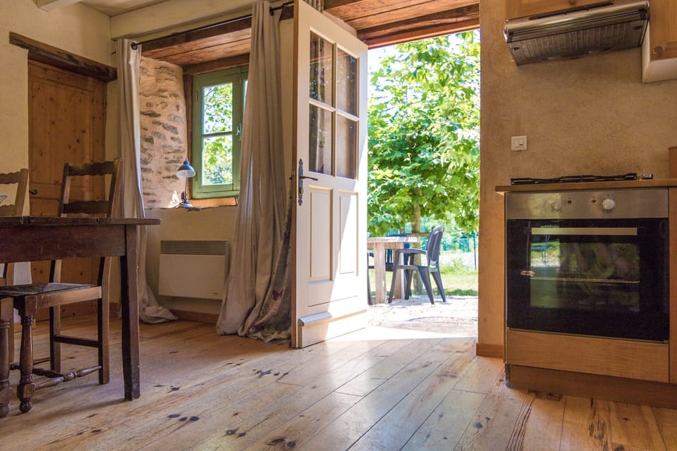 Cottage | Private kitchen | Highchair