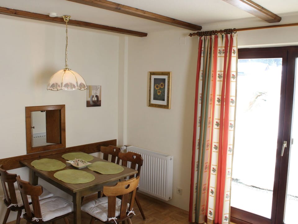 Apartment | Dining
