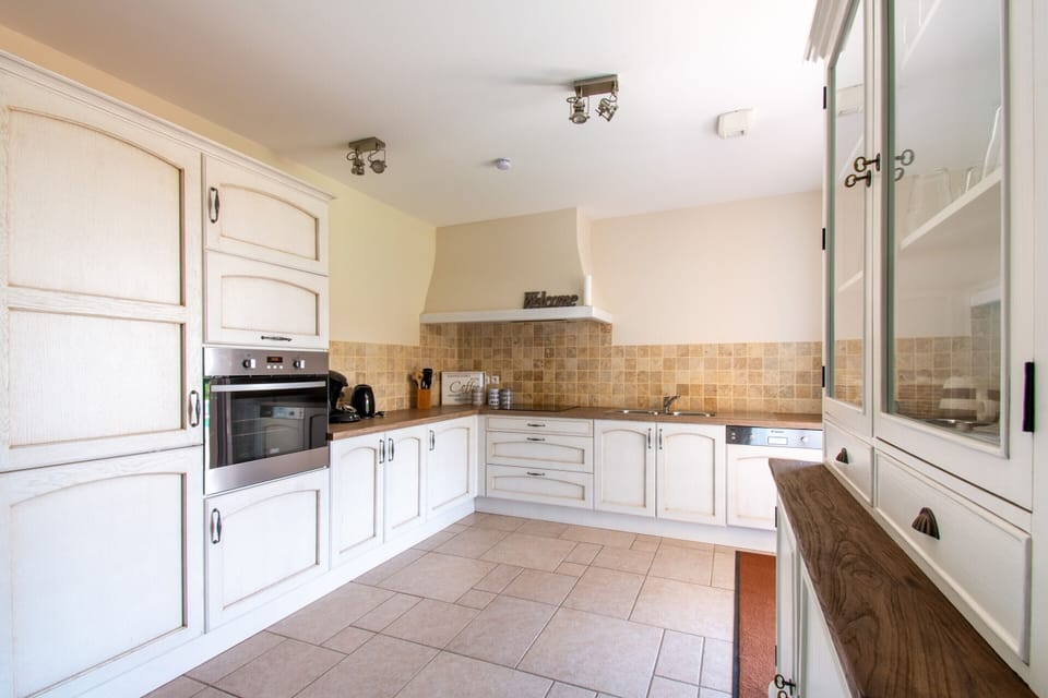 House | Private kitchen | Highchair