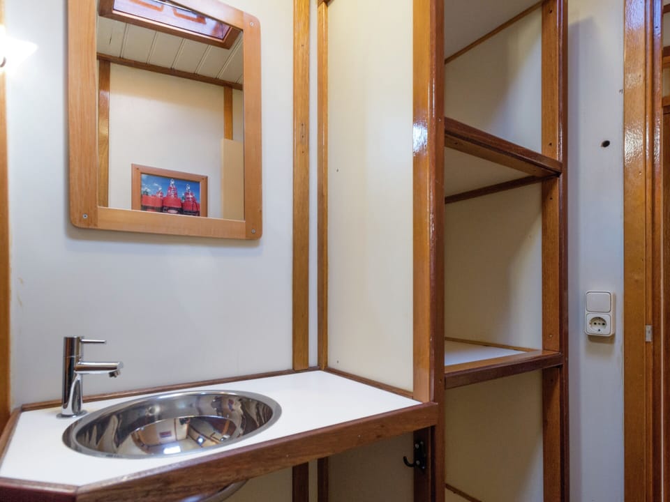 Mobile Home | 10 bedrooms