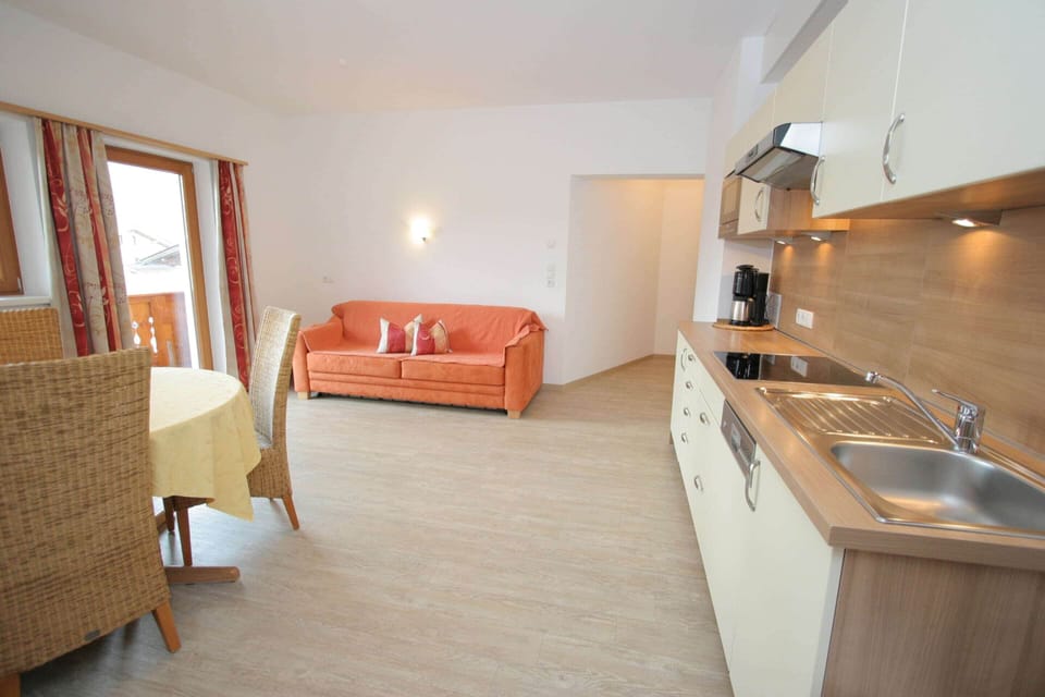 Apartment | Living room