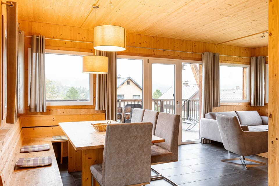 Chalet | Dining