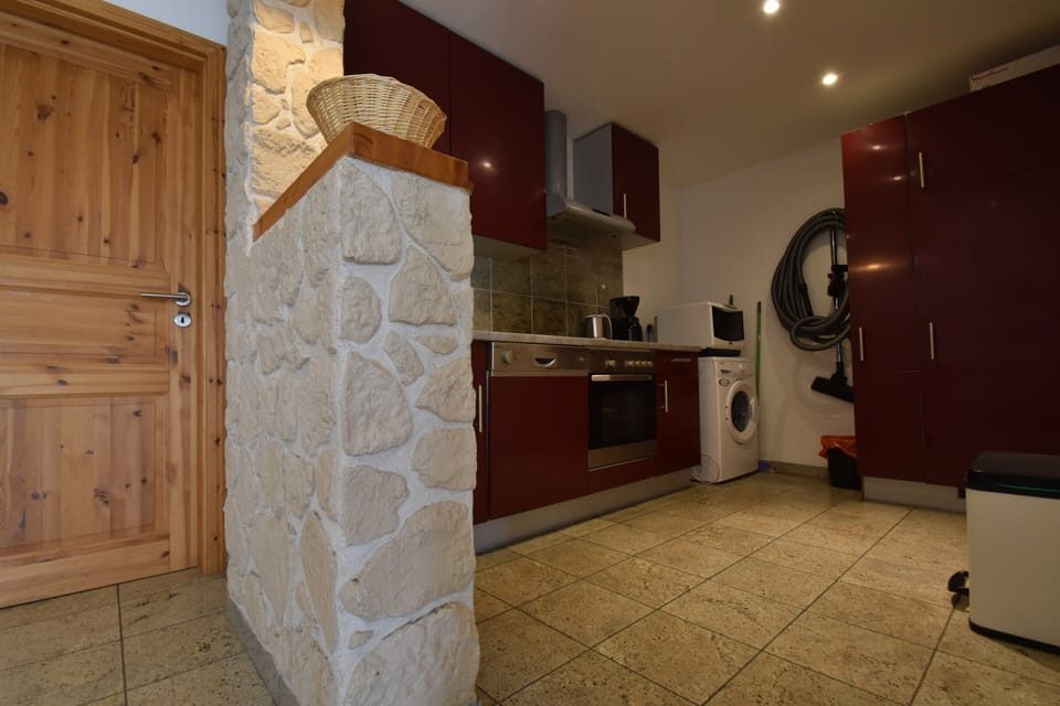 House | Private kitchen | Highchair