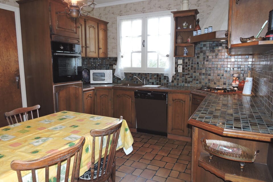 House | Private kitchen | Fridge, highchair