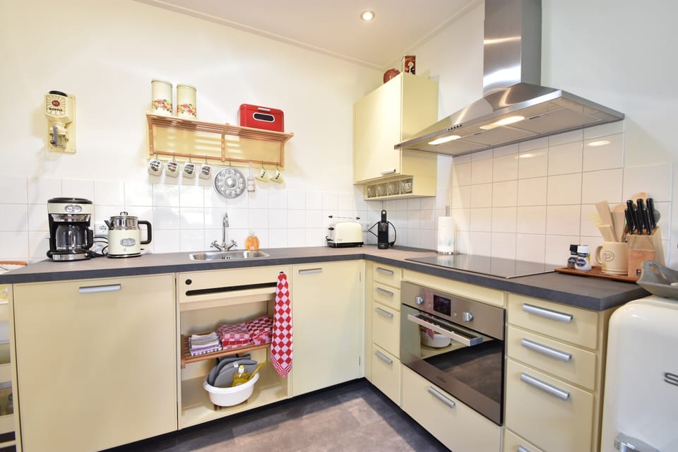House | Private kitchen | Microwave