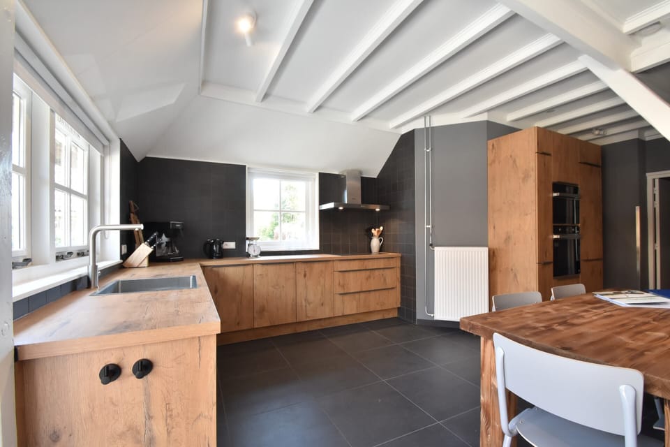 House | Private kitchen | Highchair