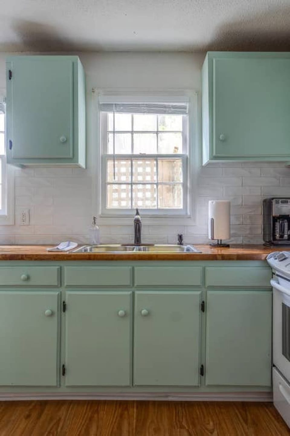 Kitchen is fully stocked with all necessary appliances!