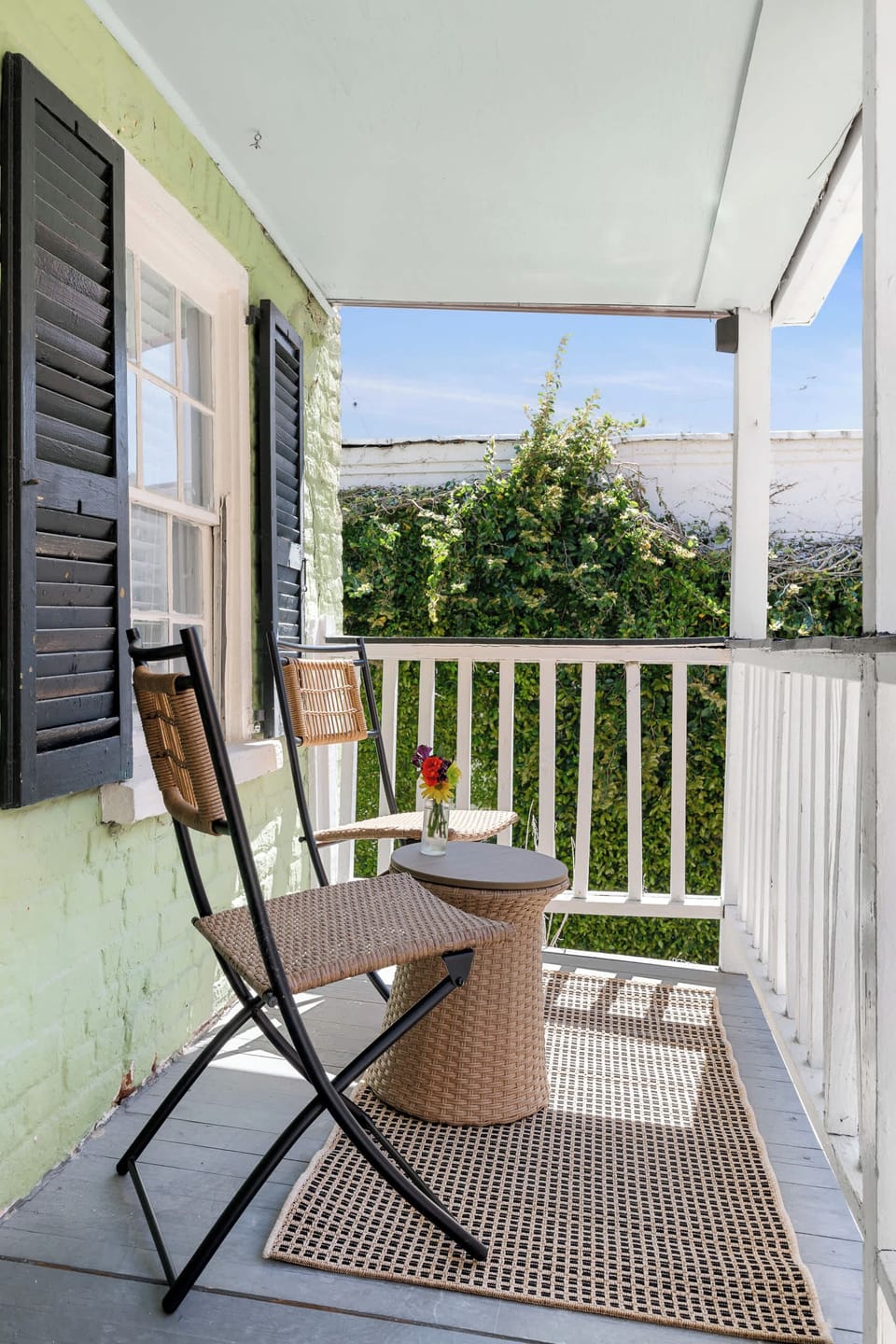 Porch seating space for you to enjoy! 