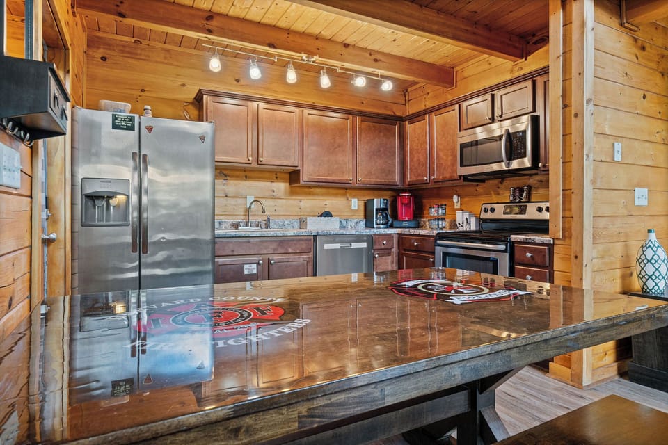 Fully equipped kitchen—just bring your groceries