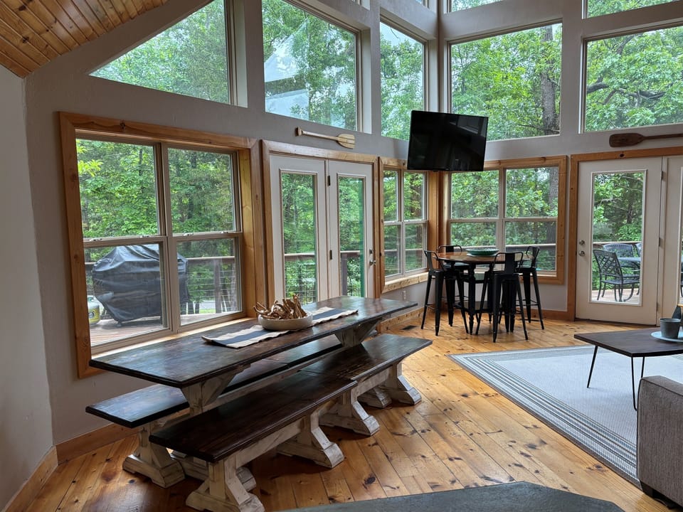 Spacious Dining Area