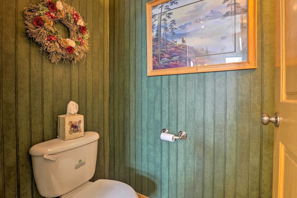 Half Bathroom | Main Level