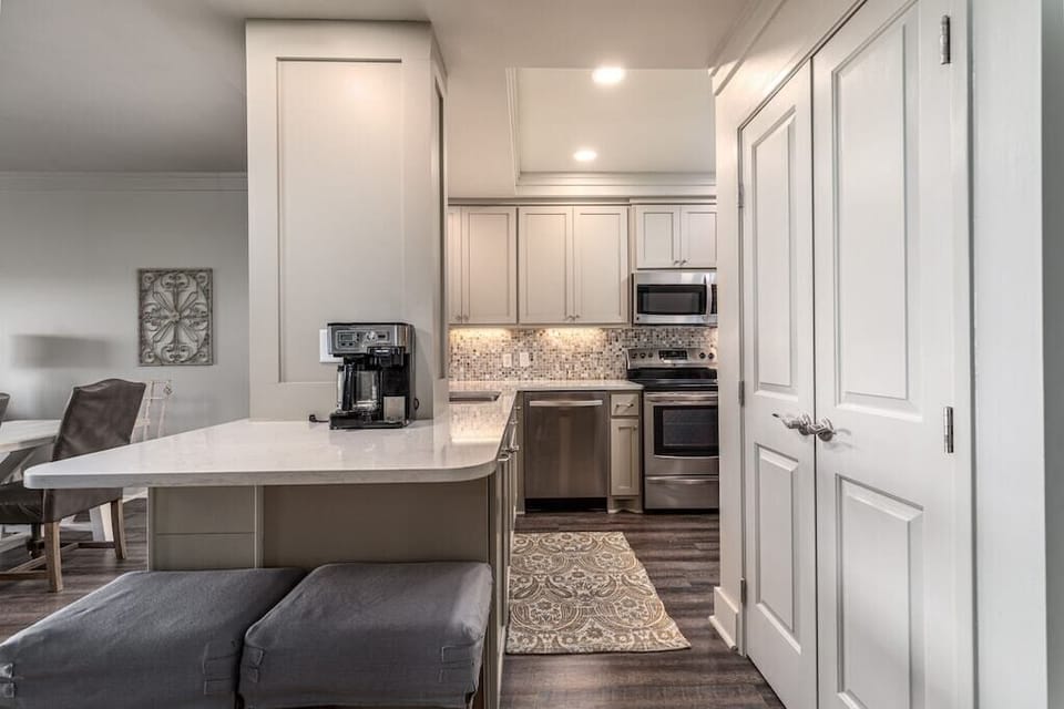 Breakfast Bar