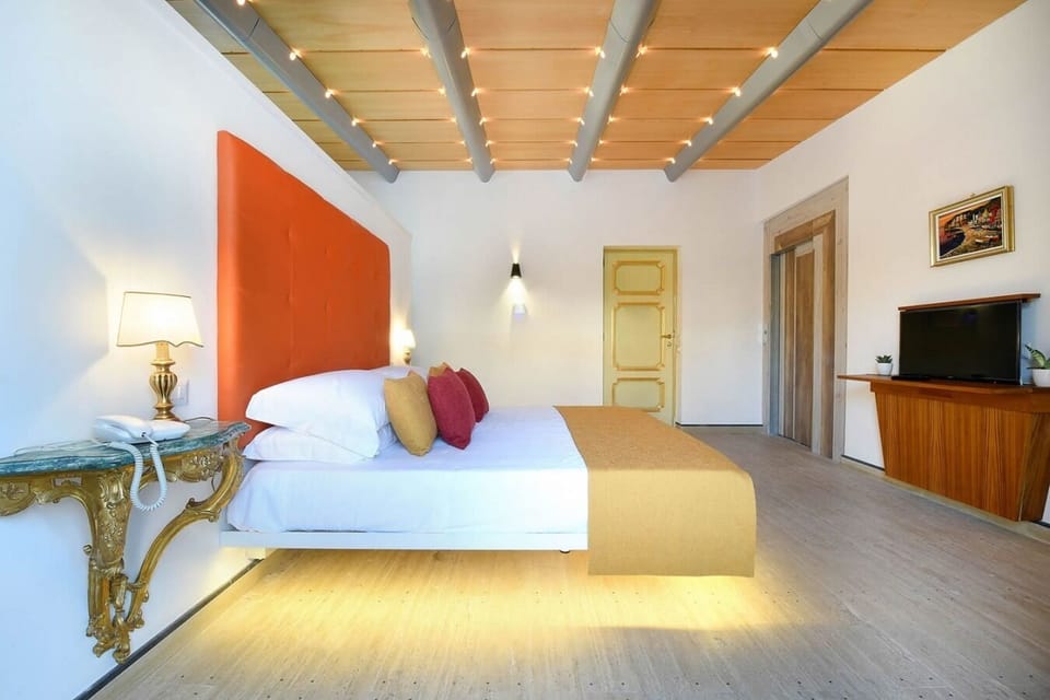 Deluxe Double Room | Premium bedding, down comforters, minibar, in-room safe