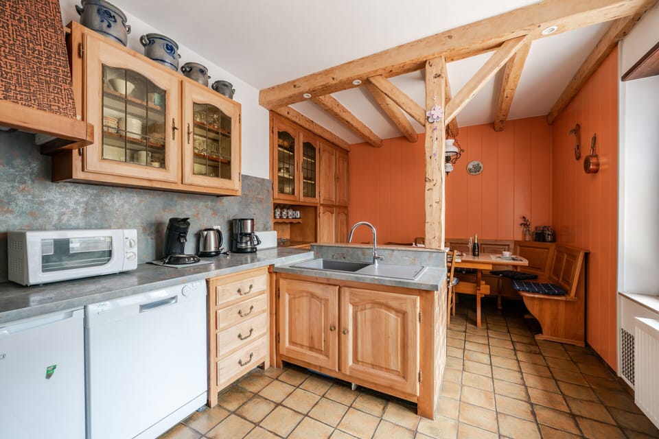 House | Private kitchen | Stovetop, highchair
