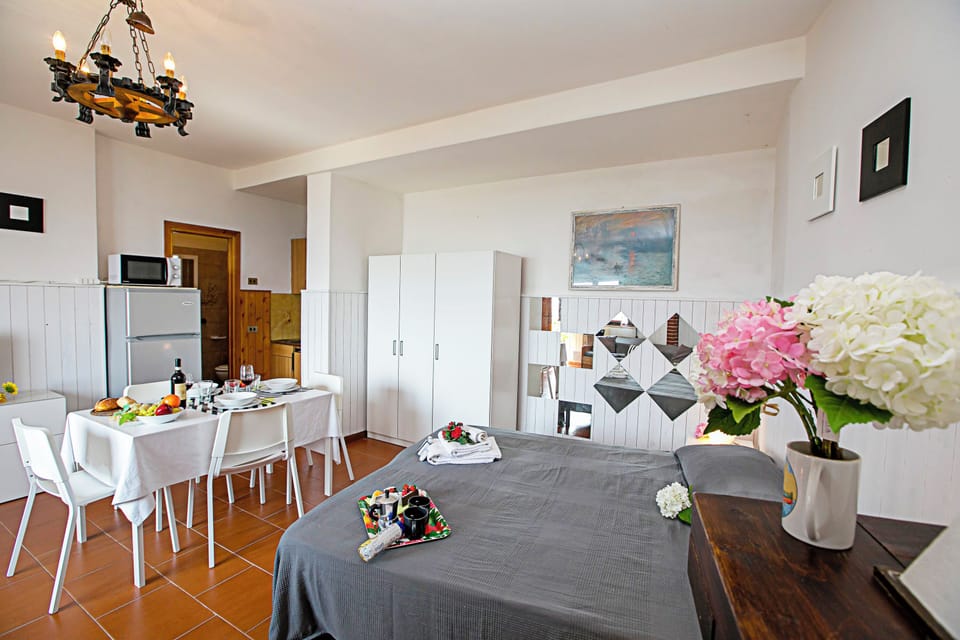 Family Studio, Microwave, Mountain View (Tremosine Wonderful Lake View 1) | Interior
