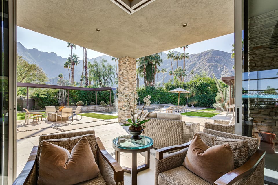 10 foot windows opens to backyard