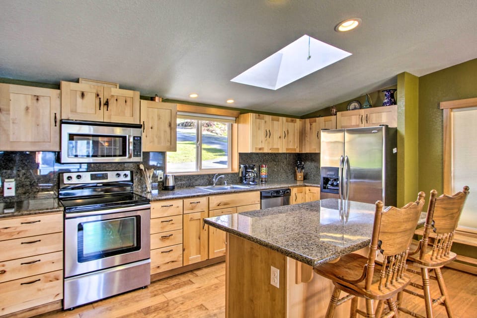 Kitchen | Blender | Drip Coffee Maker | Toaster Oven | Cooking Basics