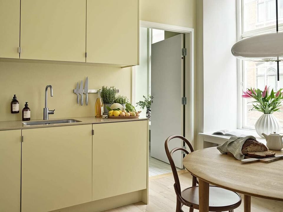 Fully equipped kitchen for you to enjoy a nice meal with family and friends.