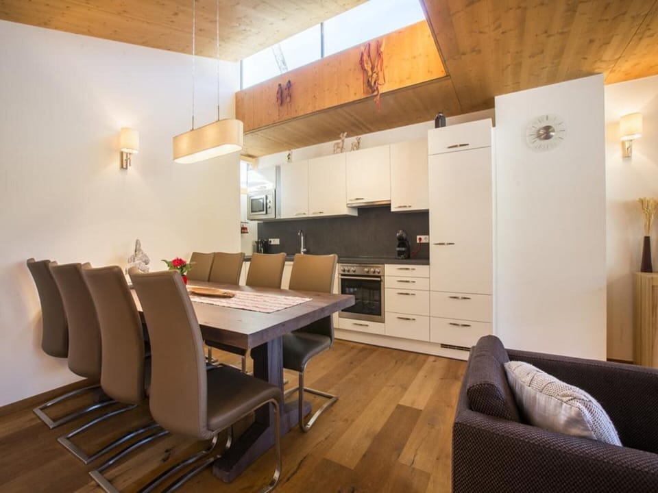 House | Dining
